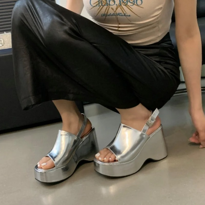 セクシーなクラブハイヒール 10CM スロープヒール 防水プ - Aqua Sports Club のレビューと価格